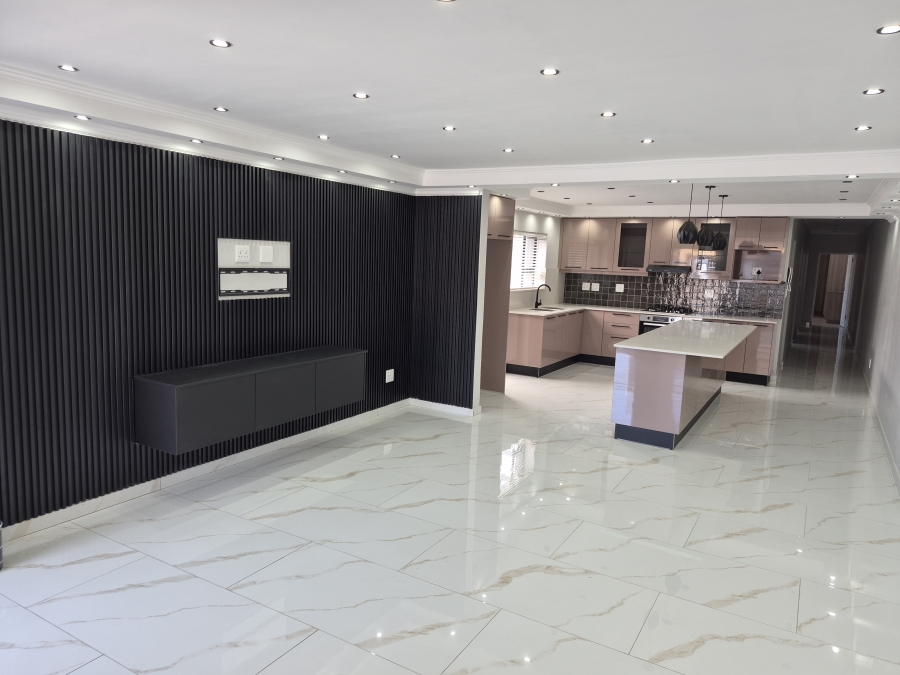 To Let 3 Bedroom Property for Rent in Rylands Western Cape